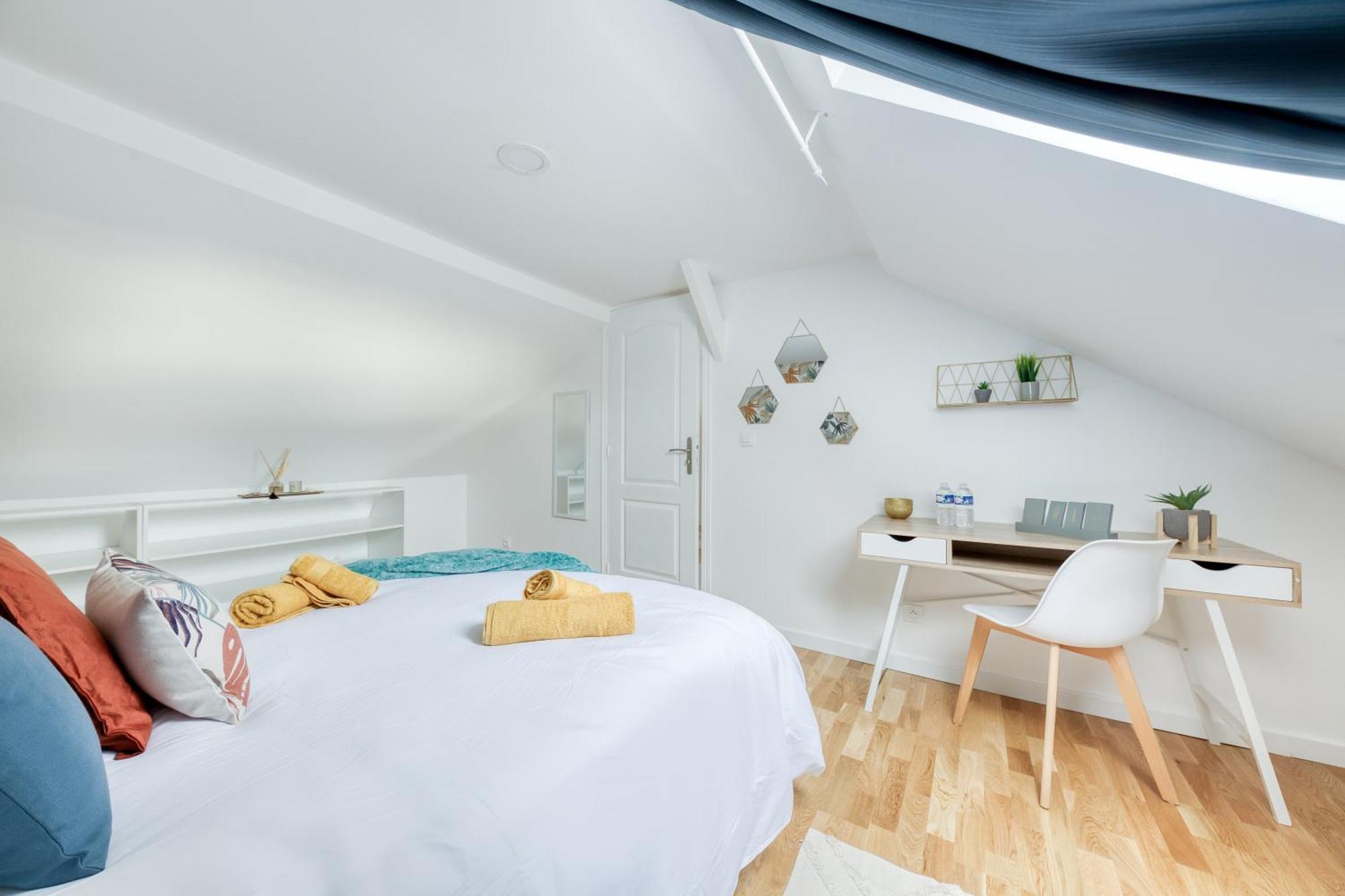 Maison 8 Personnes - Parking - Metro 7 Et Rer B A 6 Minutes La Courneuve Bagian luar foto